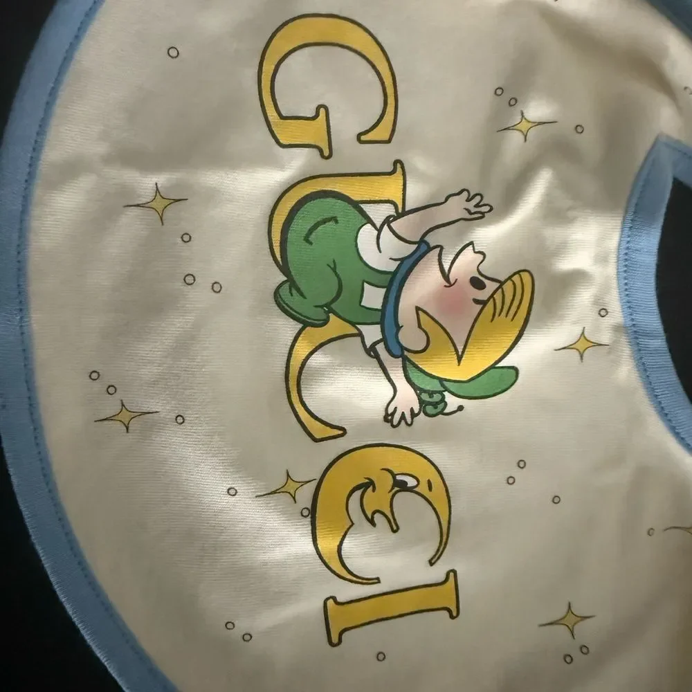 Brand new with box Gucci baby Bib Jetsons collection